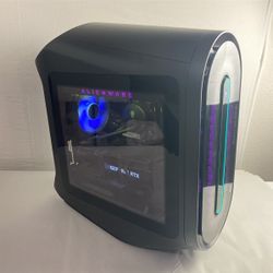 Alienware Aurora R14 Gaming PC Computer Desktop With mouse And Keyboard