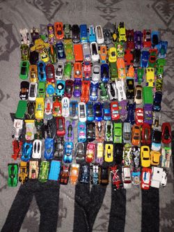 Mattel Hot Wheels Car Lot