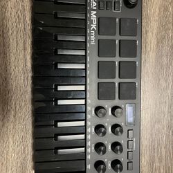 Akai Professional MPK mini mk3