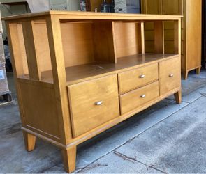 Ethan Allen Cabinet / Dresser