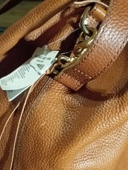 ABERCROMBIE & FINCH COGNAC CYPRESS BUCKET BAG CLASSIC SILHOUETTE. NEW