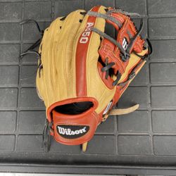 Wilson A550 Baseball Glove