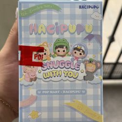 Pop Mart Hacipupu Snuggle With You