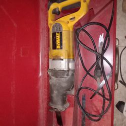 DeWALT Reciprocating Saw DW309 WITH CASE