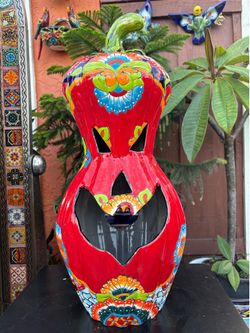 Decoraciónes para Halloween y día de muertos ,de Talavera y Seramica .