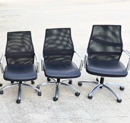 Desk chair