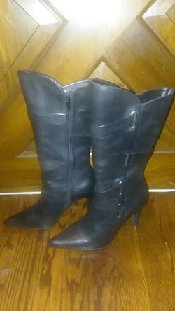 White Mountain women's heeled boots