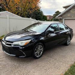 2016 Toyota Camry 