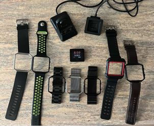 Fitbit Blaze - works - 2 chargers - 7 total bands + Fitbit Surge
