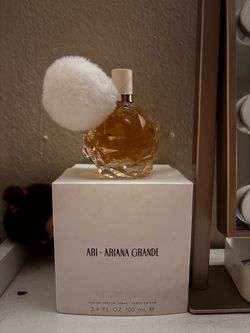 Ari - Ariana Grande Perfume