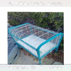 later training Firm Metal Dog Crates - Stable and Secure