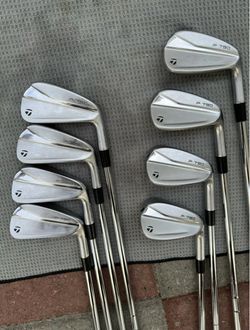 2021 Taylormade P790 Iron Set 4-PW, AW Dynamic Gold VSS Pro S300 105G Stiff Flex
