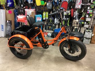 Used Crosight SportPower Foldable Electric Trike- Only 3km on Odometer