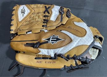 Easton NE 13FP Fastpitch Softball Glove