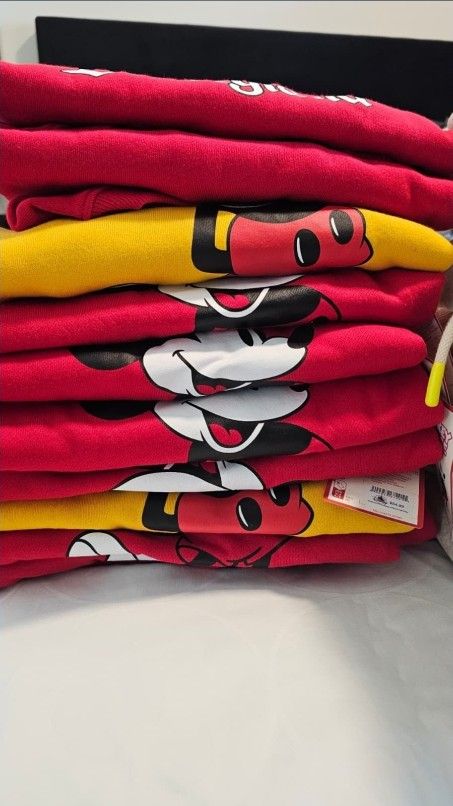 20 SWEATSHIRT