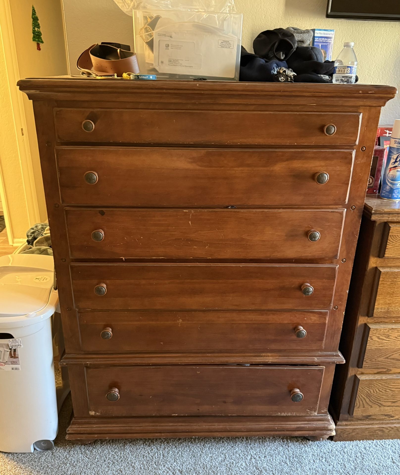 WOODEN DRESSOR (6 Drawer)