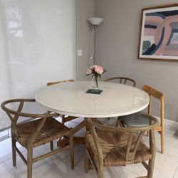 Round table