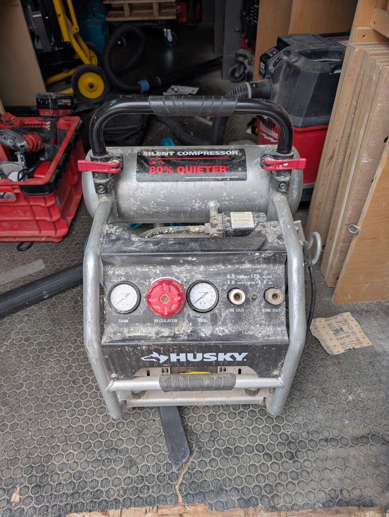 Husky 4.5 Gal Compressor