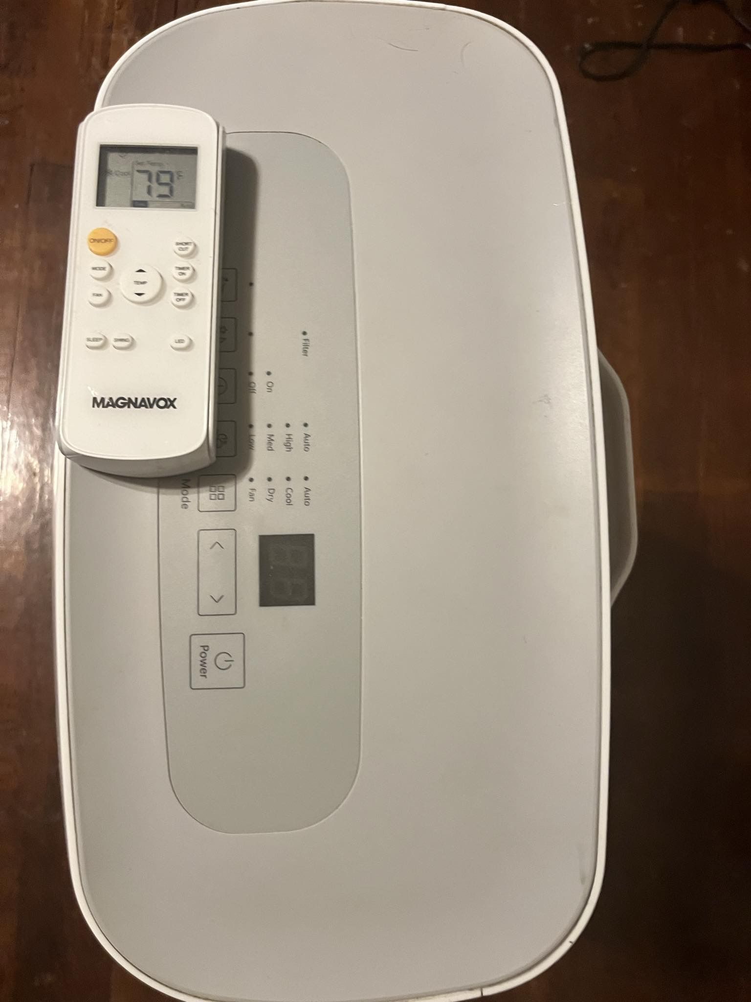 Magnavox Portable AC