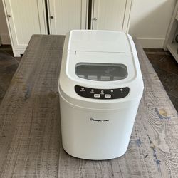 ICE MAKER ( Magic chef)
