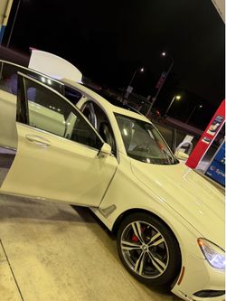 2018 BMW 740i