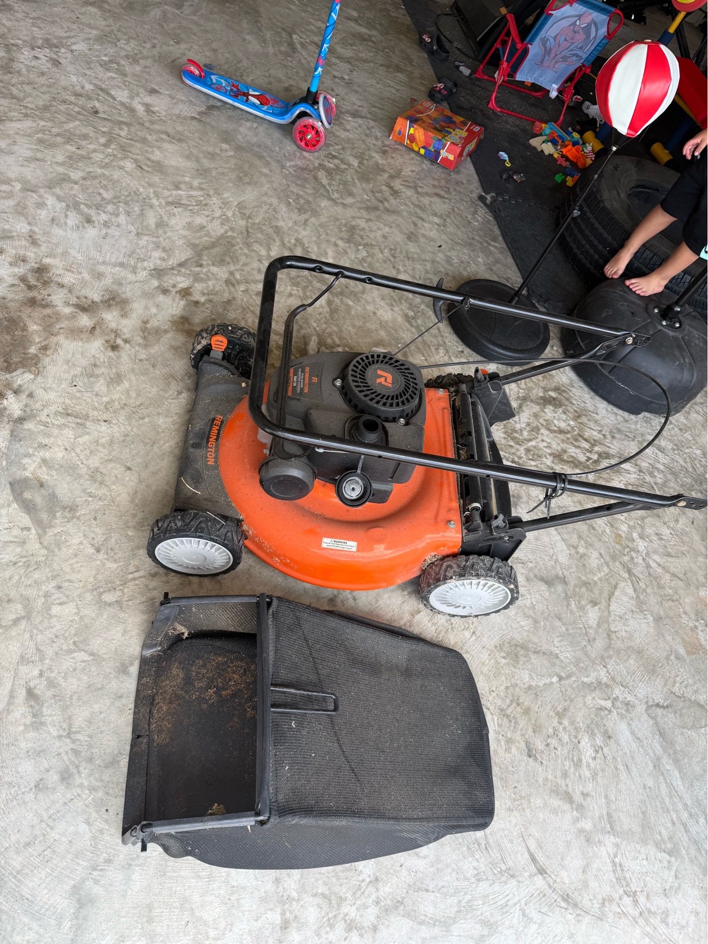 Remington Gas Lawn Mower w/ Bag Catcher Like New”
