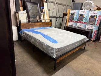 CAL KING Industrial Metal and Wood Platform Bed Frame