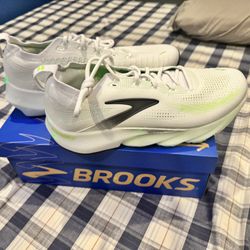 Men’s Brooks Glycerin Flex Size 12 100% AUTHENTIC run and walk 