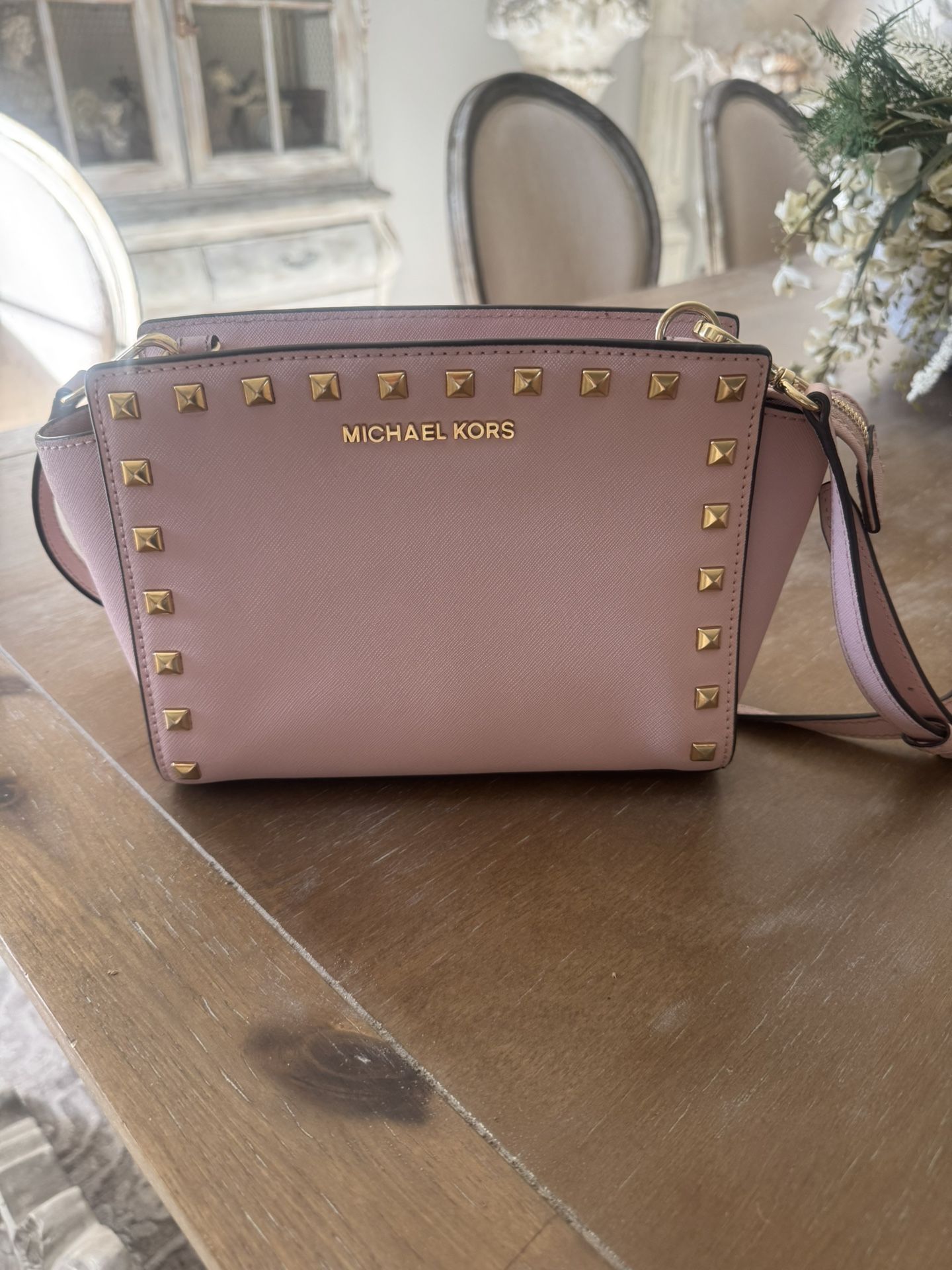 Pink Michael Kors Crossbody Purse