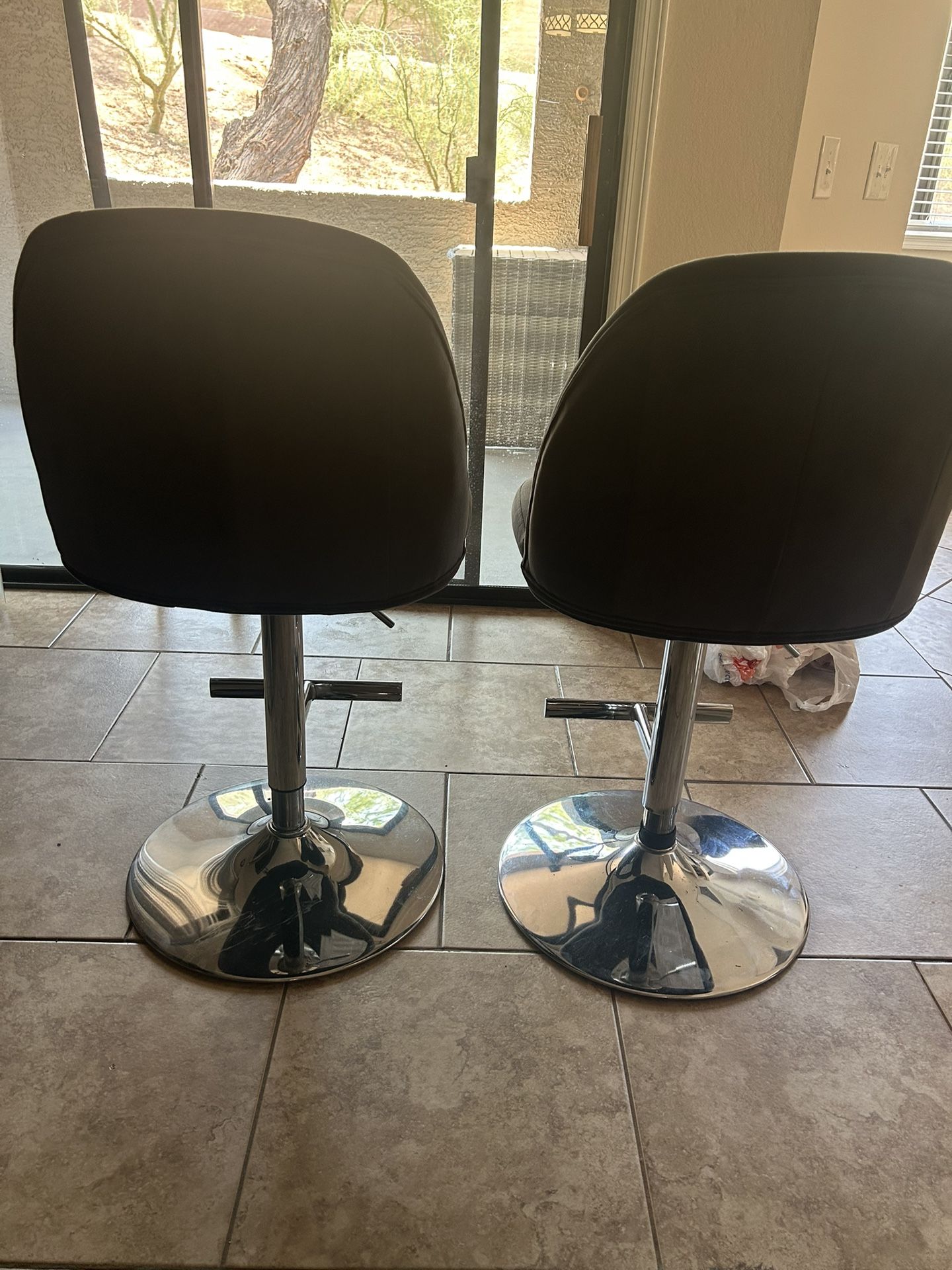 Pilots/Bar Stools