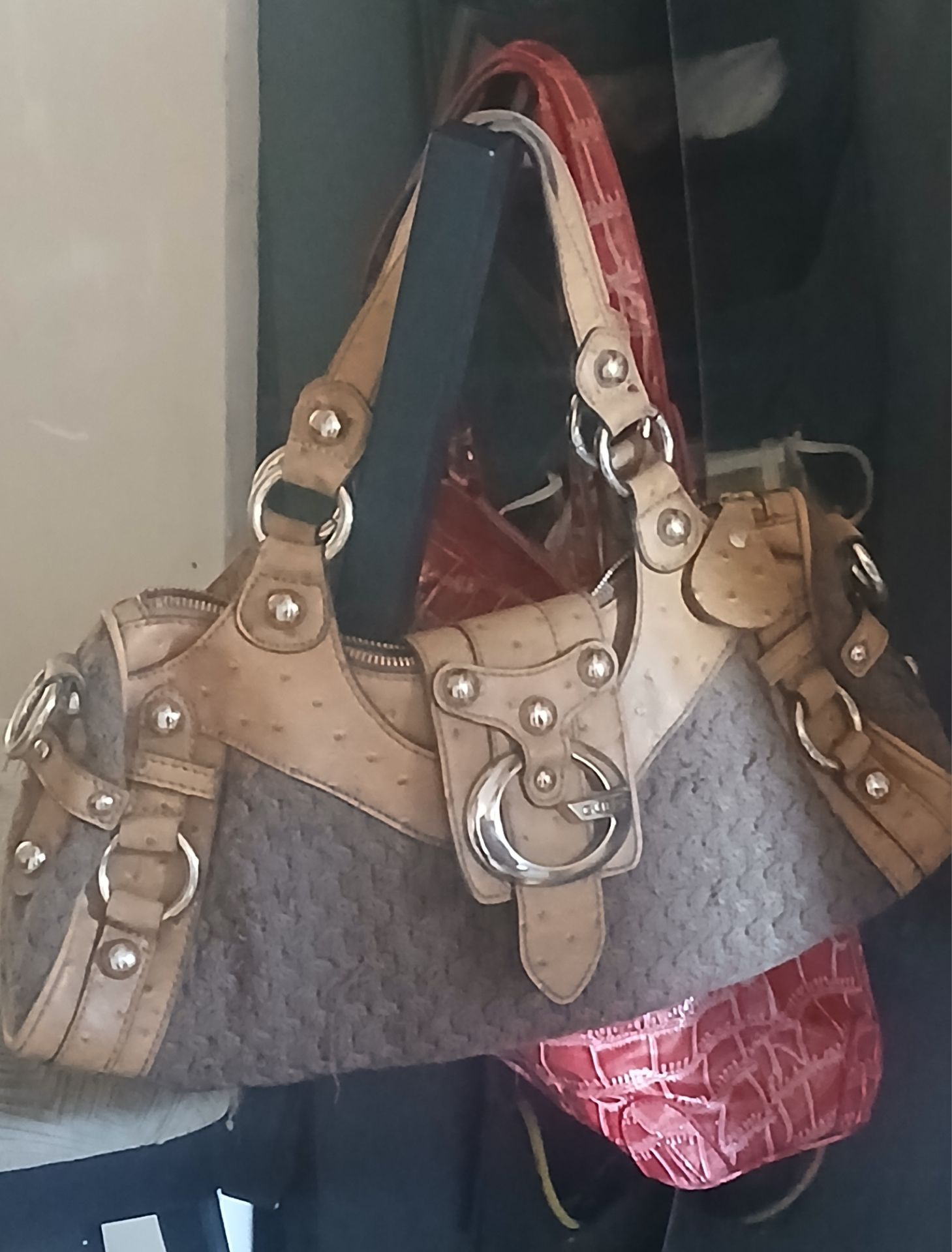 Ladies handbag/ purse/ bag