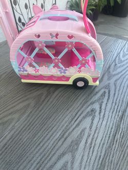 Minnie trailer girl toy FREE