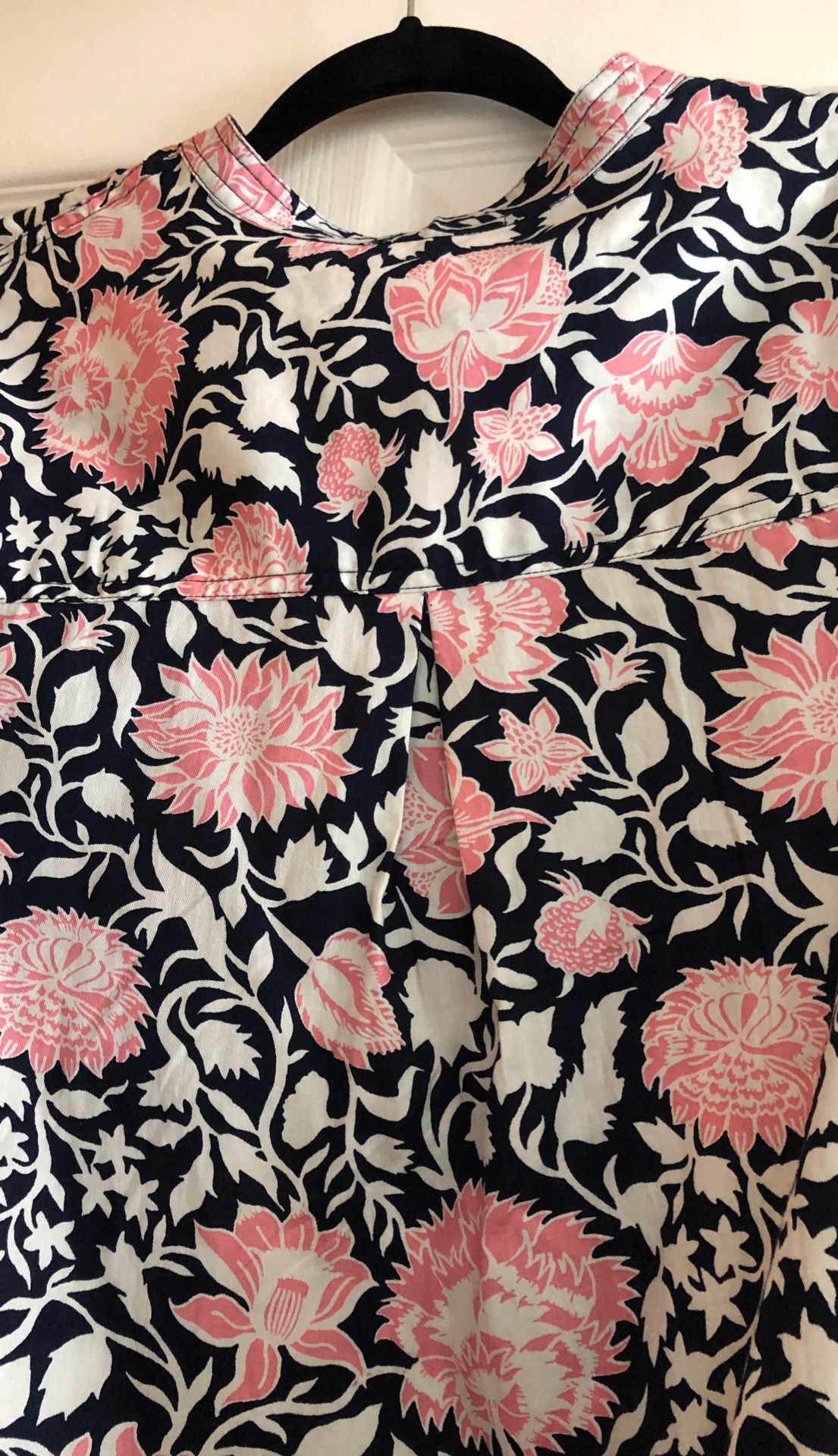 Lucky Brand shirt, women’s Medium size shirt, never worn