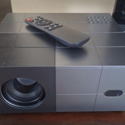 Inflatable Projector Screen and Projector 