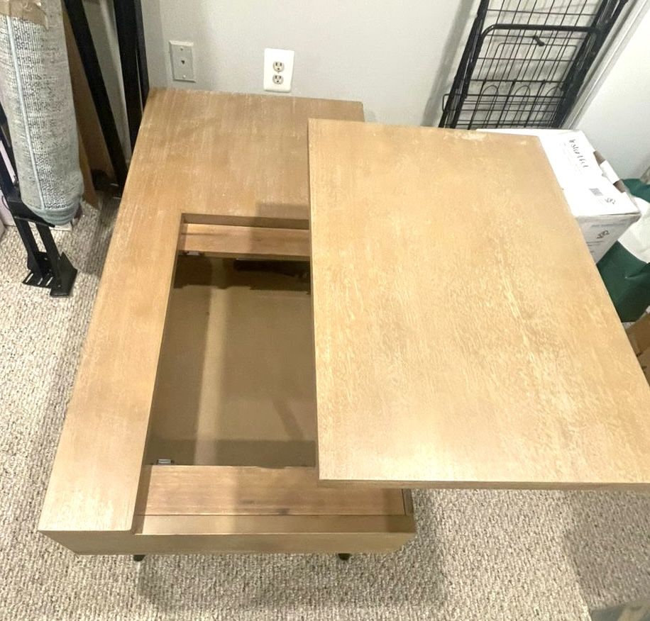 Coffee Table With Storage 