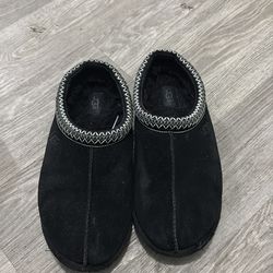 ugg slides black
