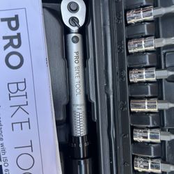 Torque Wrench 