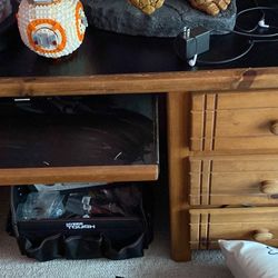 Solid Desk Very Heavy Great Condition 