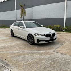 2021 BMW 5 Series 