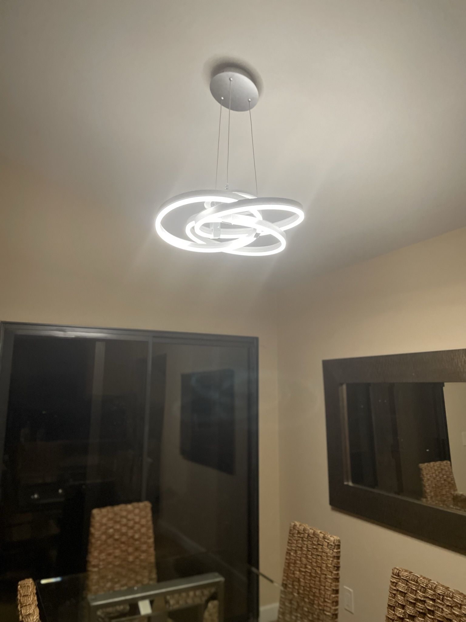 New Modern  Ceiling Light Fixture 