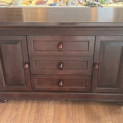 Dresser / Changing table
