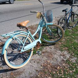 NICE HUFFY MEL LUSSA LADIES BEACH CRUISER BIKE 