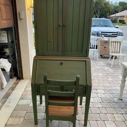 Nice Wood Mini Desk With Hutch