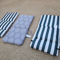 3 cushions/ cojines $14.00 EACH/cada uno 