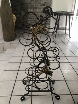 Metal decorative wine rack