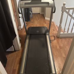 Used Golds Gym Treadmill