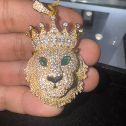 Sliver gold plated lion pendent