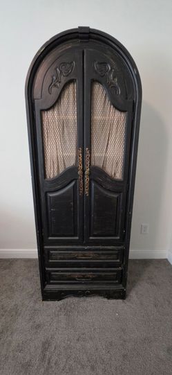 Armoire cabinet