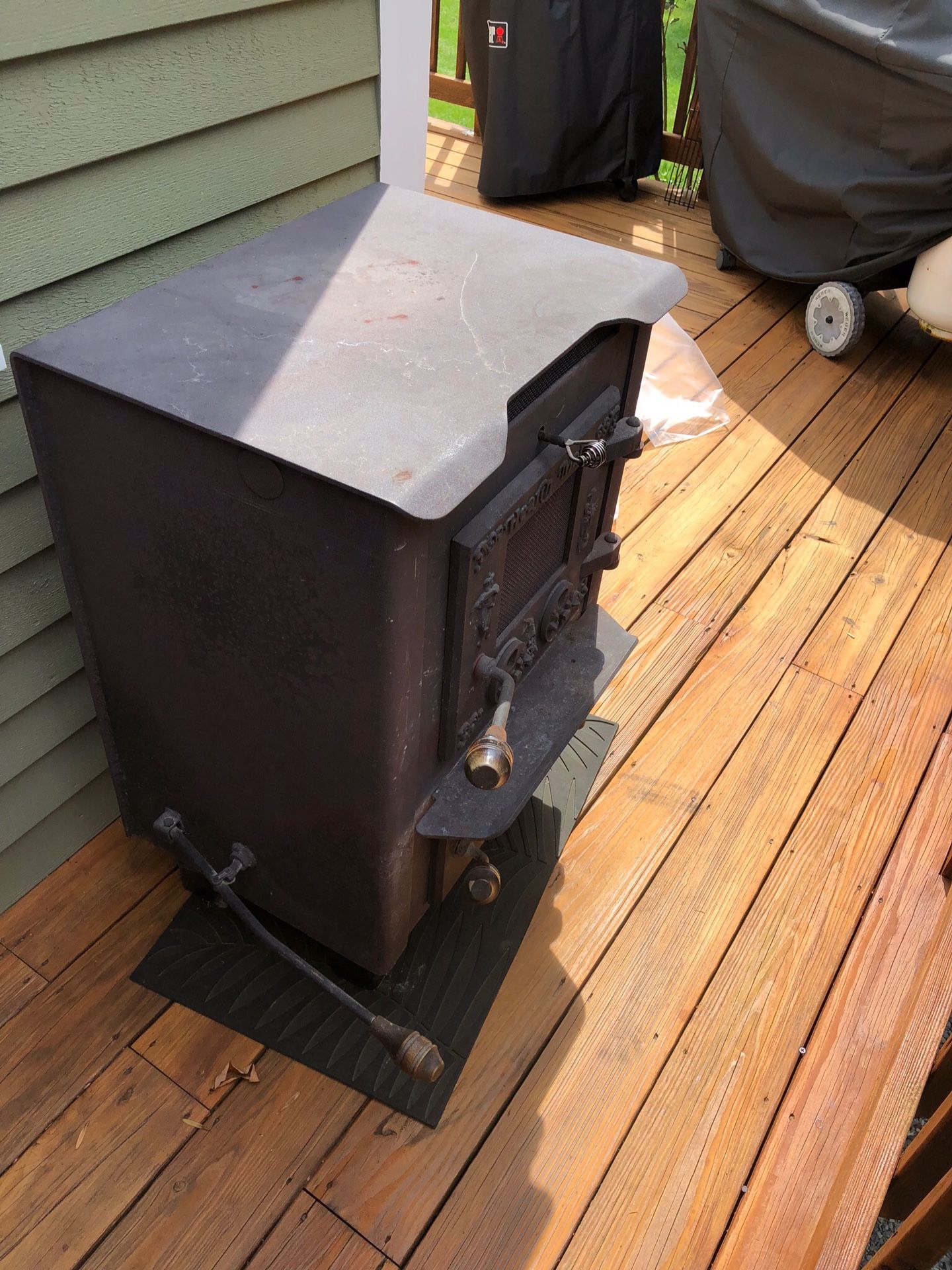 Hearthmate coal and wood stove