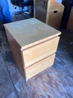 2 IKEA nightstands